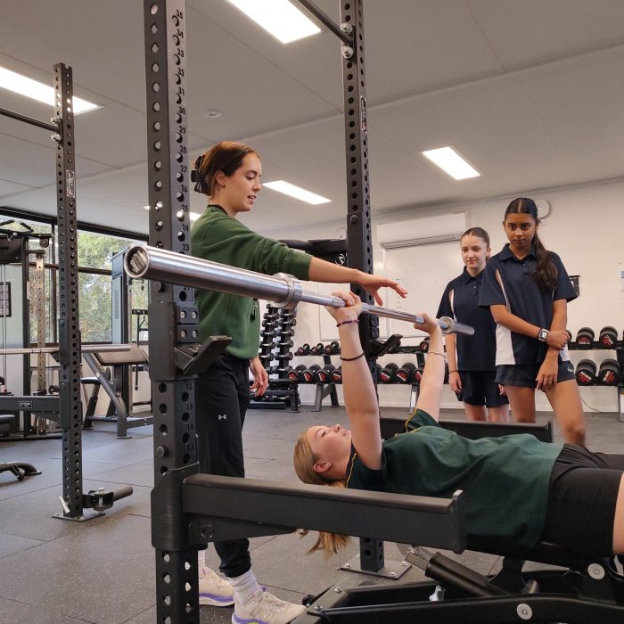 Girls Who Lift – Strength in Every Rep